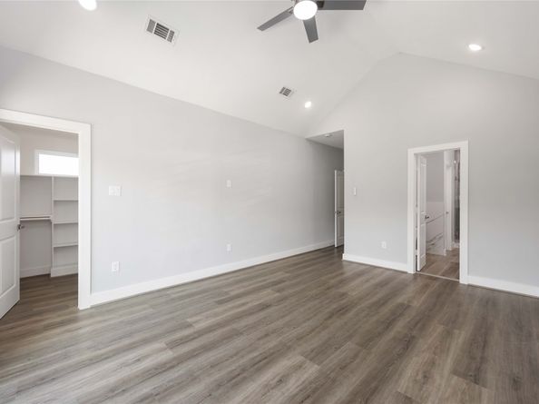 4923 Golden Forest Drive, Houston TX 77091