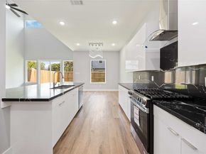 4923 Golden Forest Drive, Houston TX 77091