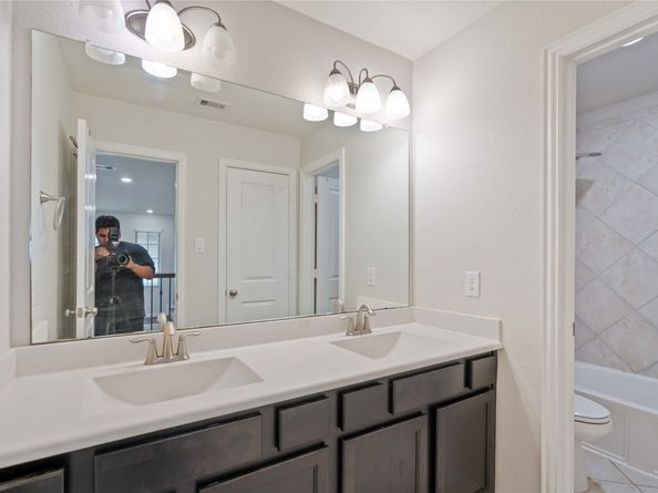 9803 Wyatt Shores Drive, Humble TX 77396