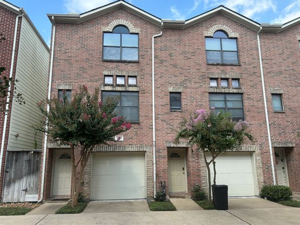 3501 Link Valley Drive 1004, Houston TX 77025