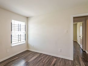 2203 Pearl Street, Houston TX 77029