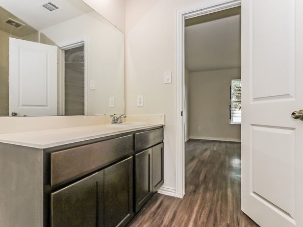 2203 Pearl Street, Houston TX 77029