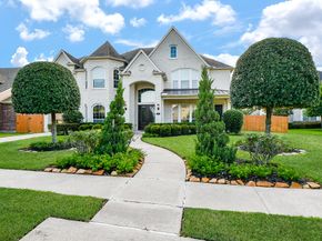902 Delford Way, Sugar Land TX 77479