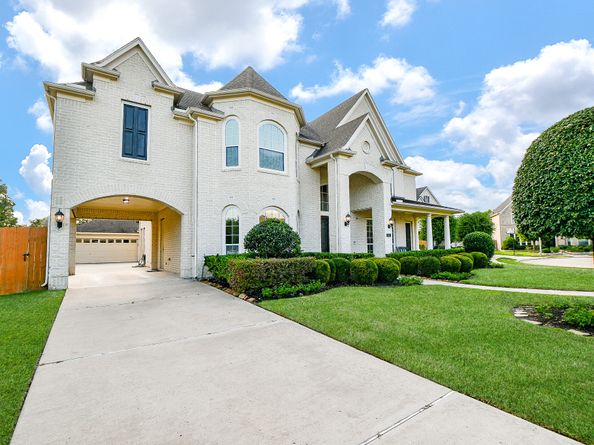 902 Delford Way, Sugar Land TX 77479