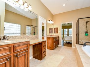 902 Delford Way, Sugar Land TX 77479