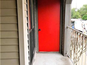 2025 Augusta Drive 804, Houston TX 77057