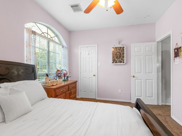 31 Teakwood Place, The Woodlands TX 77384