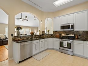 31 Teakwood Place, The Woodlands TX 77384