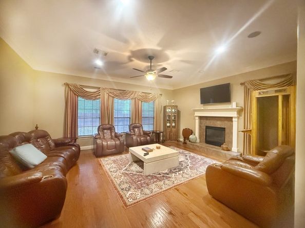 5322 Norborne Lane, Houston TX 77069