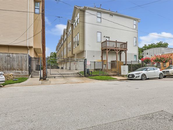 2300 Union Street 2300D, Houston TX 77007