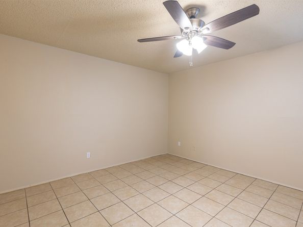 2750 Holly Hall Street 1710, Houston TX 77054