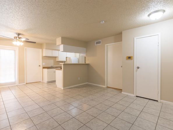 2750 Holly Hall Street 1710, Houston TX 77054