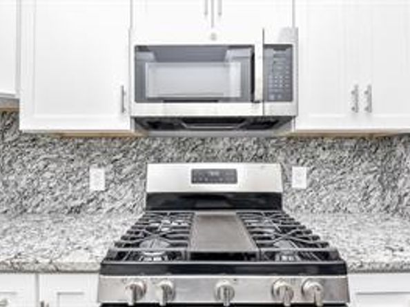 9337 Freeland Street, Houston TX 77075