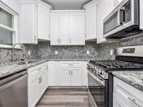 9337 Freeland Street, Houston TX 77075