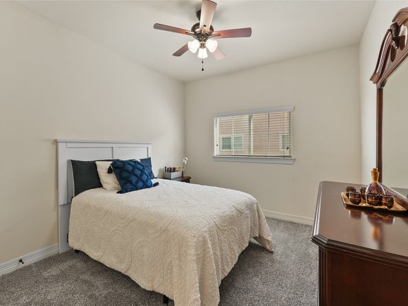 26 W Oaks Drive, Houston TX 77058