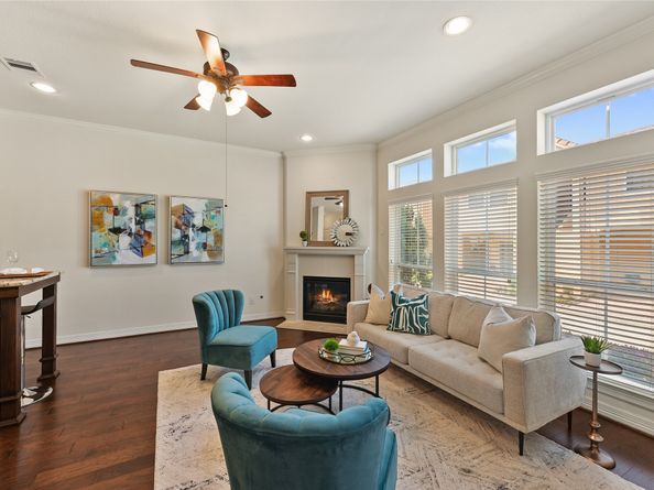 26 W Oaks Drive, Houston TX 77058