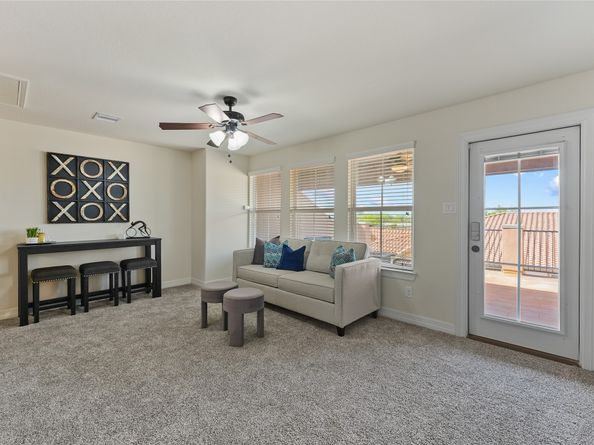 26 W Oaks Drive, Houston TX 77058