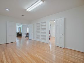 826 Heights Boulevard, Houston TX 77007