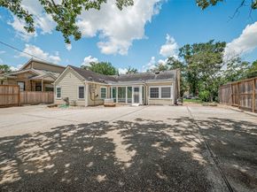 826 Heights Boulevard, Houston TX 77007