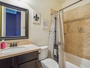 2505 Couch Street B, Houston TX 77008