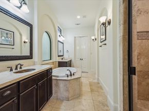 2505 Couch Street B, Houston TX 77008