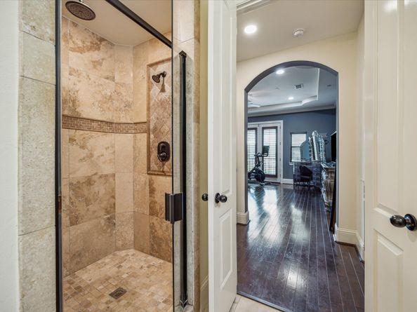 2505 Couch Street B, Houston TX 77008