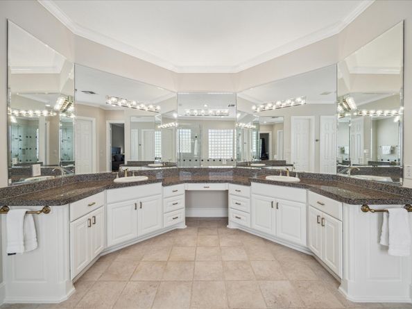 718 Marywood Chase, Houston TX 77079