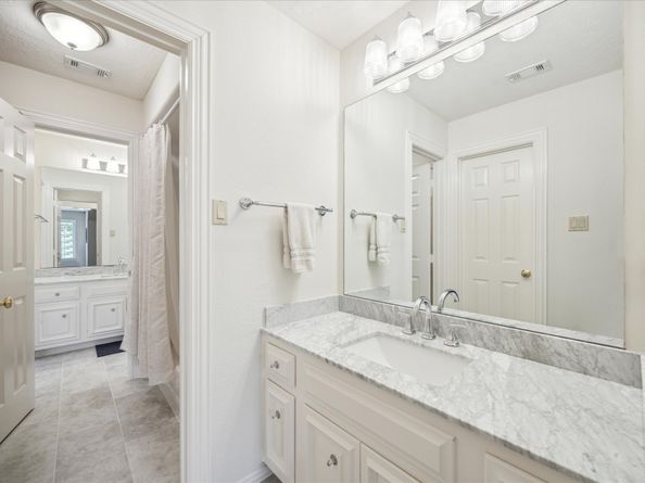 718 Marywood Chase, Houston TX 77079