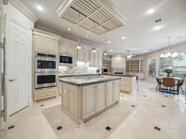 718 Marywood Chase, Houston TX 77079