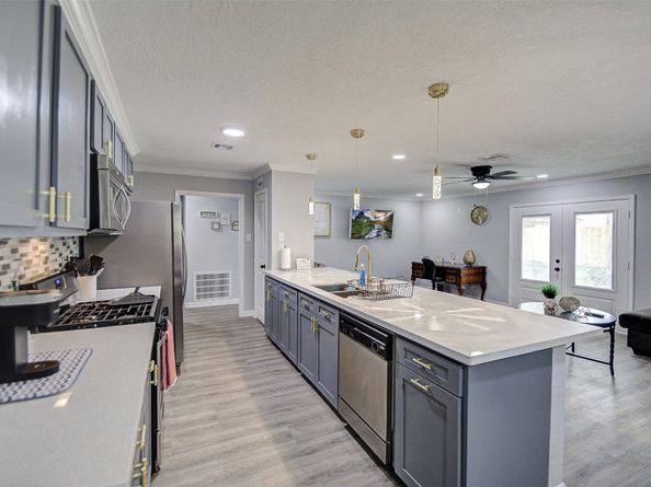 8706 Glen Valley Drive, Houston TX 77061