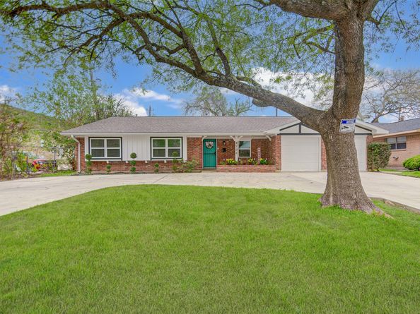 8706 Glen Valley Drive, Houston TX 77061