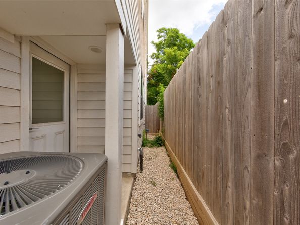 1526 Ojeman Road A, Houston TX 77055