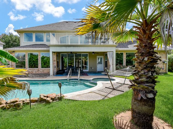 1006 Pointe Loma Drive, Sugar Land TX 77479