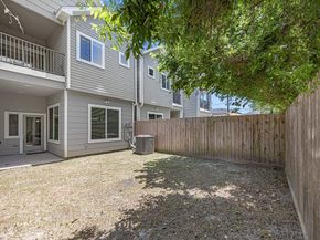 1907 Harlem Street A, Houston TX 77020