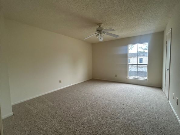 850 Threadneedle Street 71, Houston TX 77079