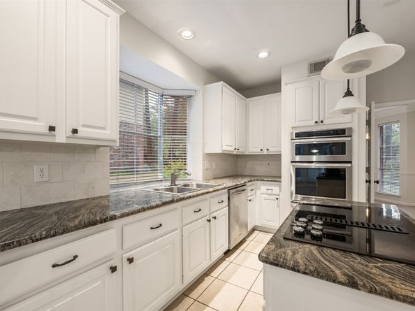 107 N Sunny Slope Circle, The Woodlands TX 77381