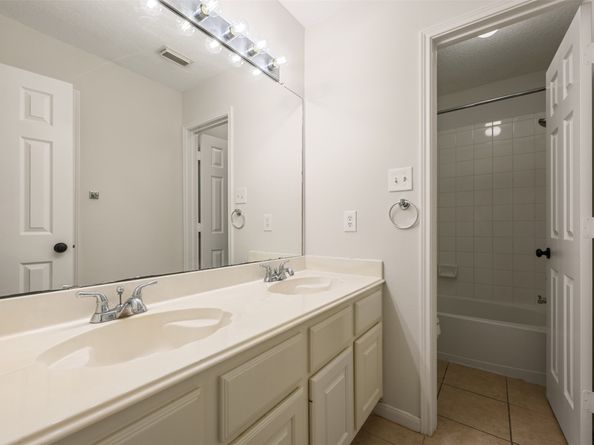 107 N Sunny Slope Circle, The Woodlands TX 77381