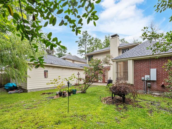 107 N Sunny Slope Circle, The Woodlands TX 77381