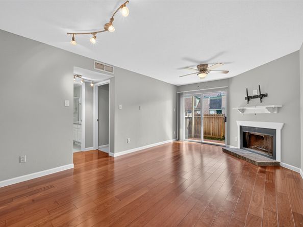 18800 Egret Bay Boulevard 1207, Webster TX 77058
