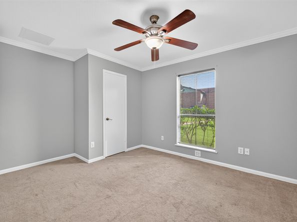 18800 Egret Bay Boulevard 1207, Webster TX 77058