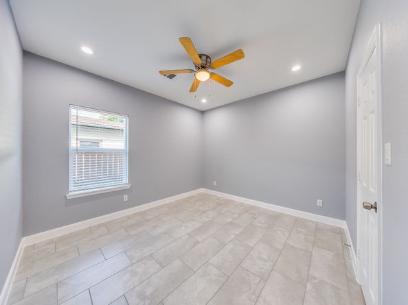 5402 Oriole Street, Houston TX 77017