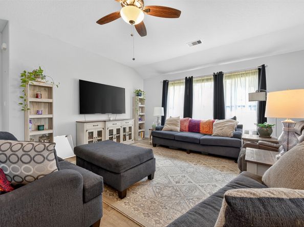 6207 Twin Fawns Drive, Conroe TX 77303