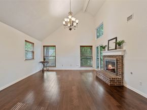 6 Sylvan Forest Drive, The Woodlands TX 77381