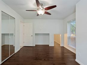6 Sylvan Forest Drive, The Woodlands TX 77381