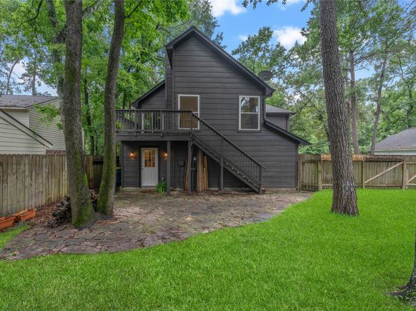 6 Sylvan Forest Drive, The Woodlands TX 77381