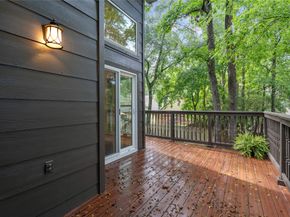 6 Sylvan Forest Drive, The Woodlands TX 77381