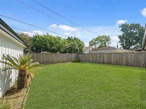 6122 Rutherglenn Drive, Houston TX 77096
