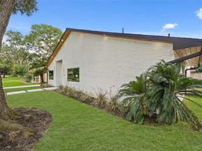 6122 Rutherglenn Drive, Houston TX 77096