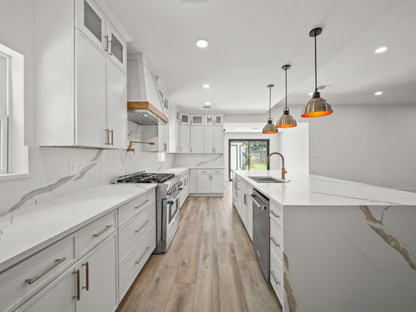 6122 Rutherglenn Drive, Houston TX 77096