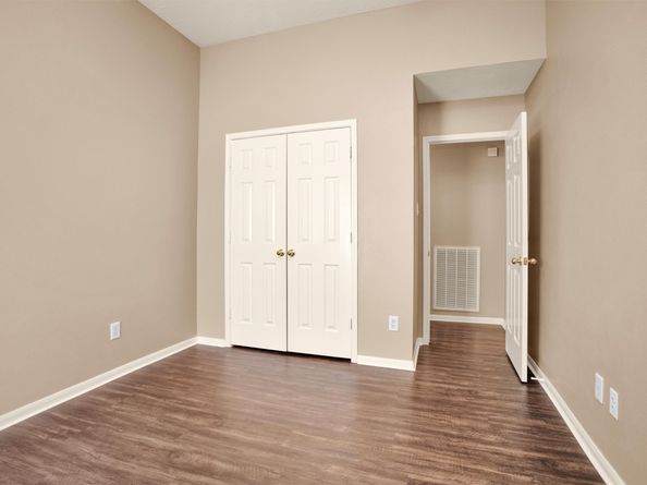 22 Robin Trail, Conroe TX 77304